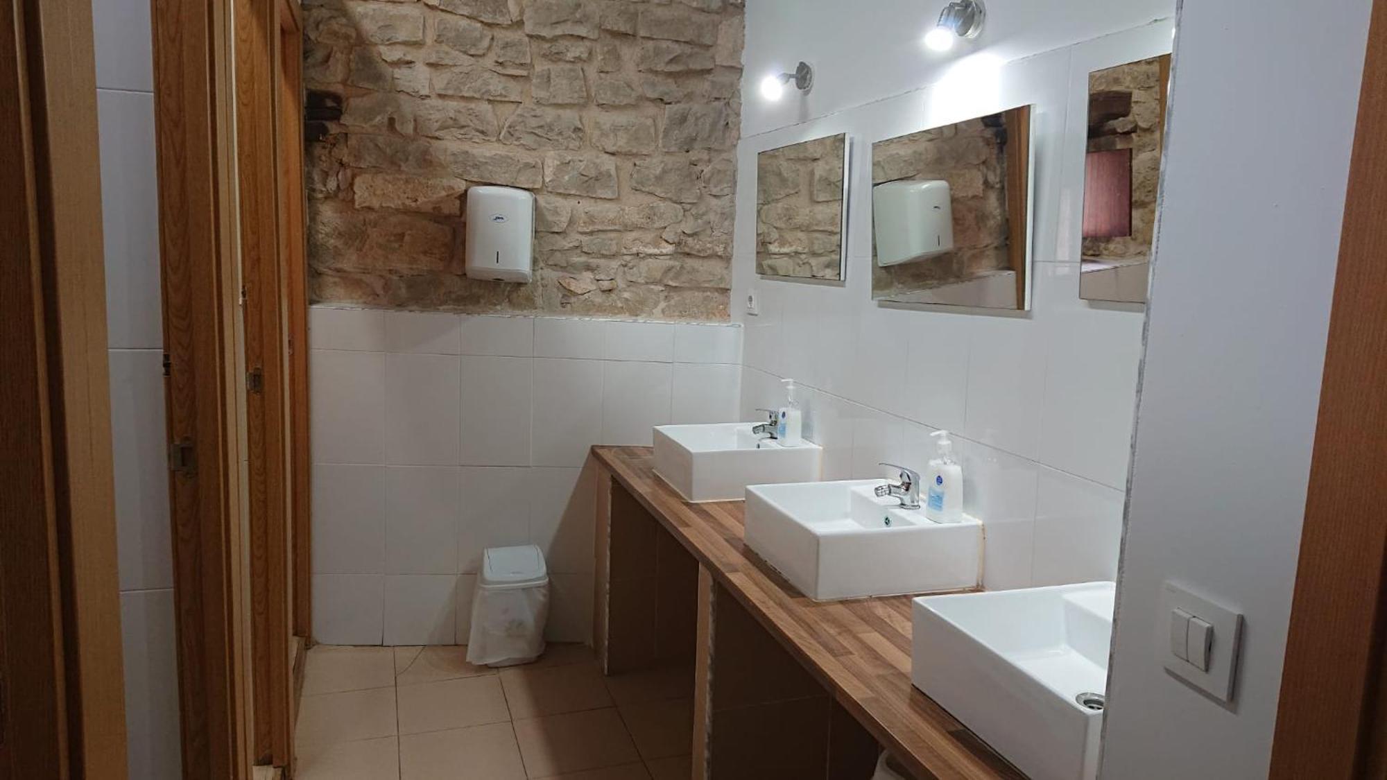 Albergue Sansol - El Oasis Del Camino Frances Extérieur photo
